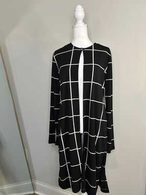 Nina Leonard Black and White Grid Open Front Cape